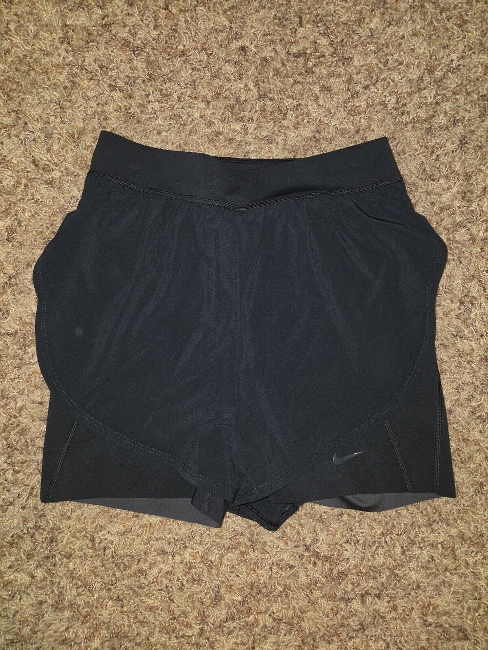 Nike UniversaWomen's 2-in-1 5" Shorts Sample